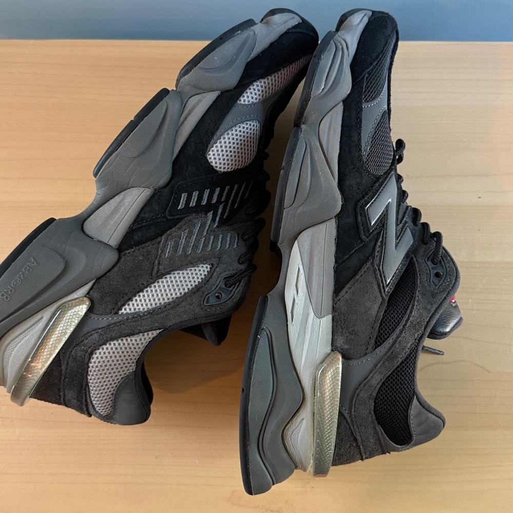 New Balance Black and Gray Athletic Shoes - Picture 7 of 8